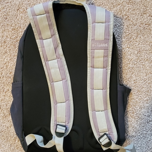 doTERRA 2016 backpack - Picture 2 of 7
